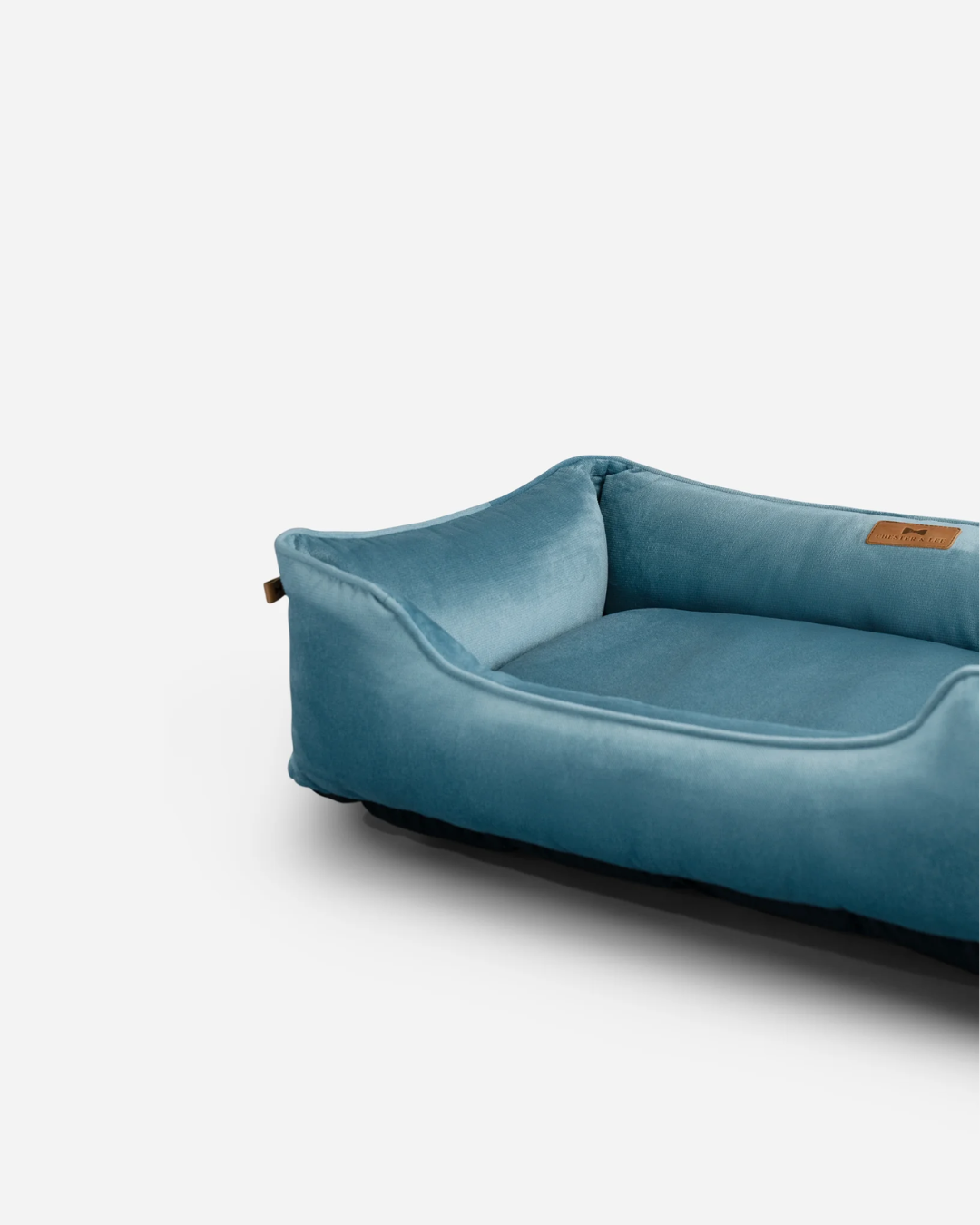 Chester & Lee - Vibrant Velvet Sleeper Dog Bed Tiffany