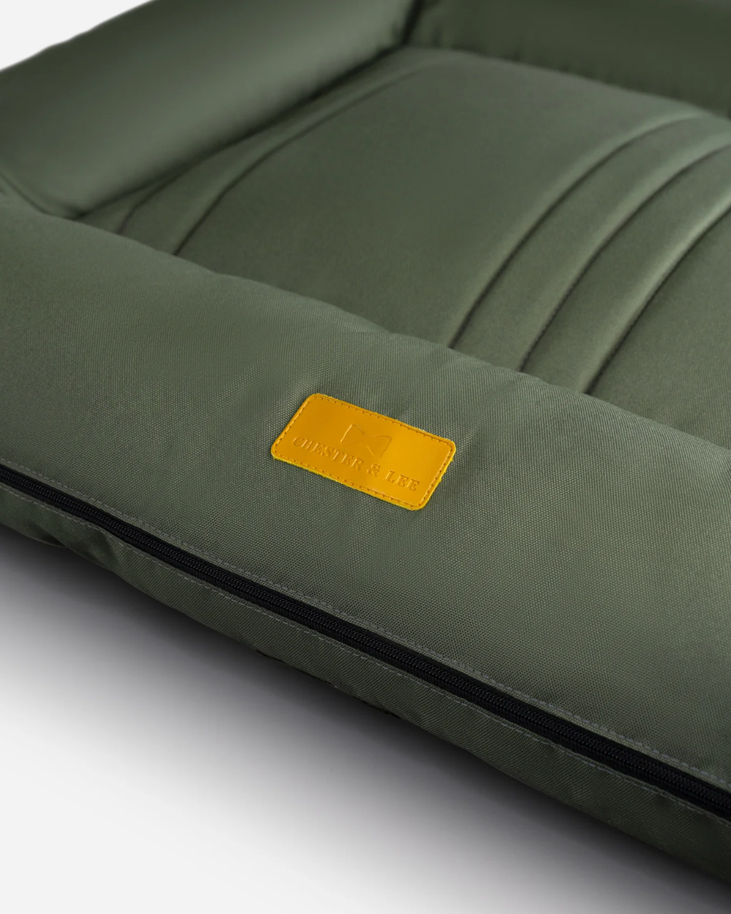 Chester & Lee - Waterproof Lounger Dog Bed Green