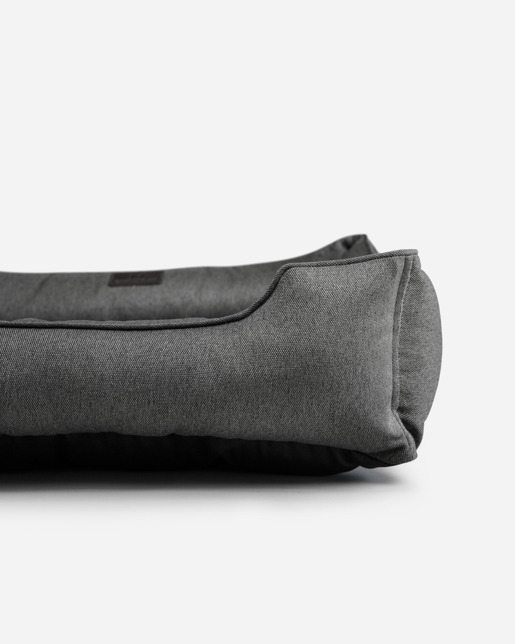 Chester & Lee - Cotton Sleeper Dog Bed Gray