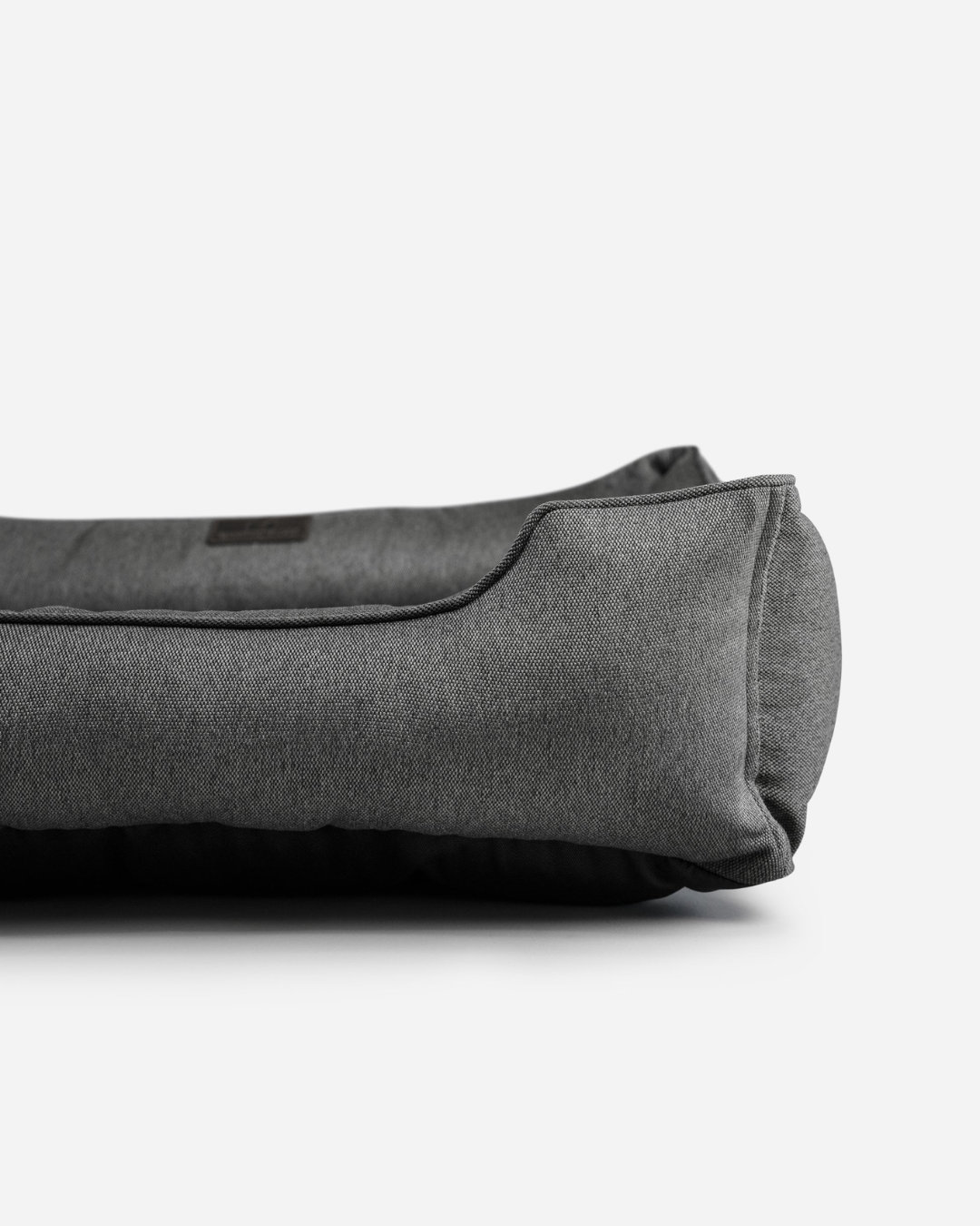 Chester & Lee - Cotton Sleeper Dog Bed Gray