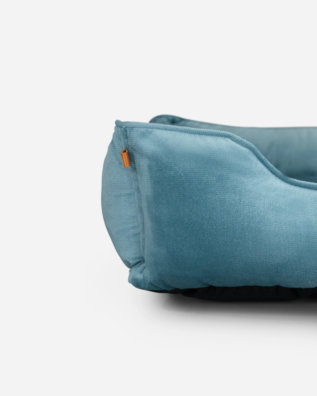 Chester & Lee - Vibrant Velvet Sleeper Dog Bed Tiffany