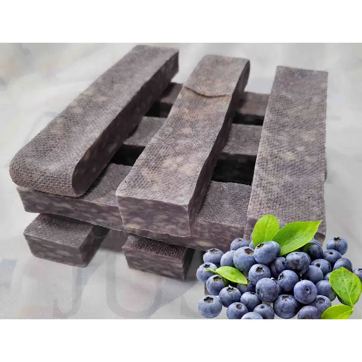 Large Himalayan Yak Cheese Dog Chews blueberry
