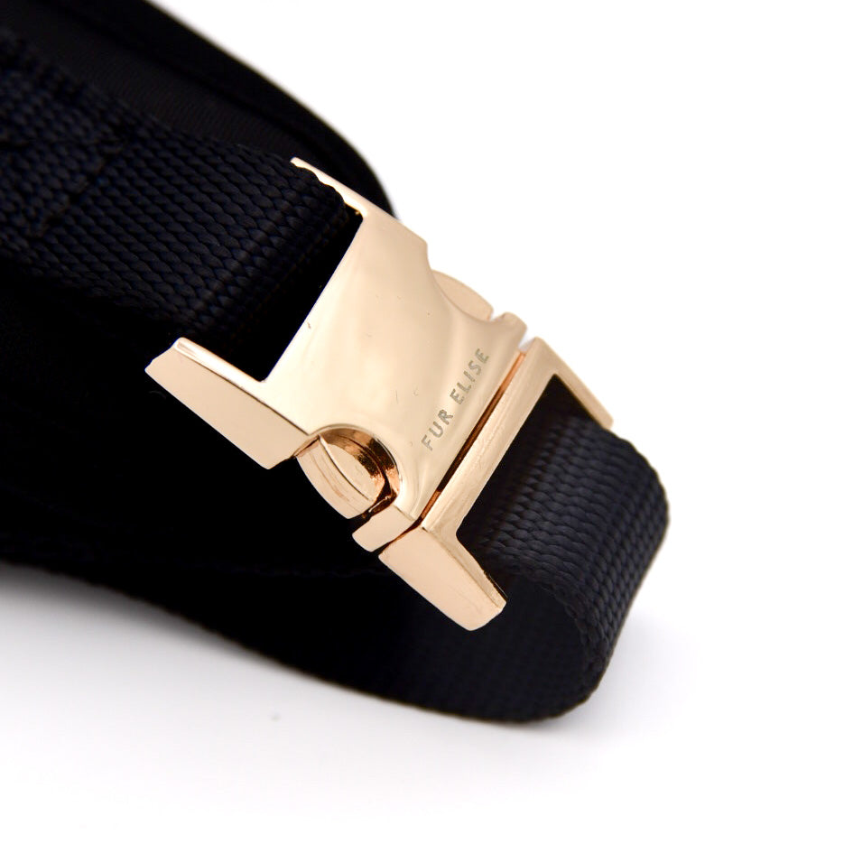 Fur Elise Dog Harness - Noir — buckle detail
