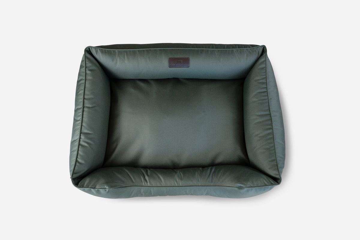 Chester & Lee - Waterproof Sleeper Dog Bed Green