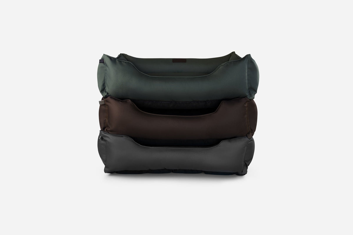 Chester & Lee - Waterproof Sleeper Dog Bed Green