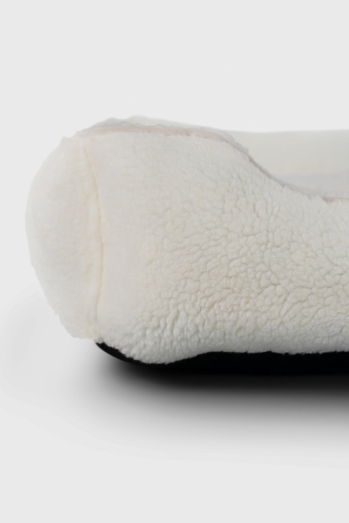 Chester & Lee - Furry Sleeper Dog Bed Beige