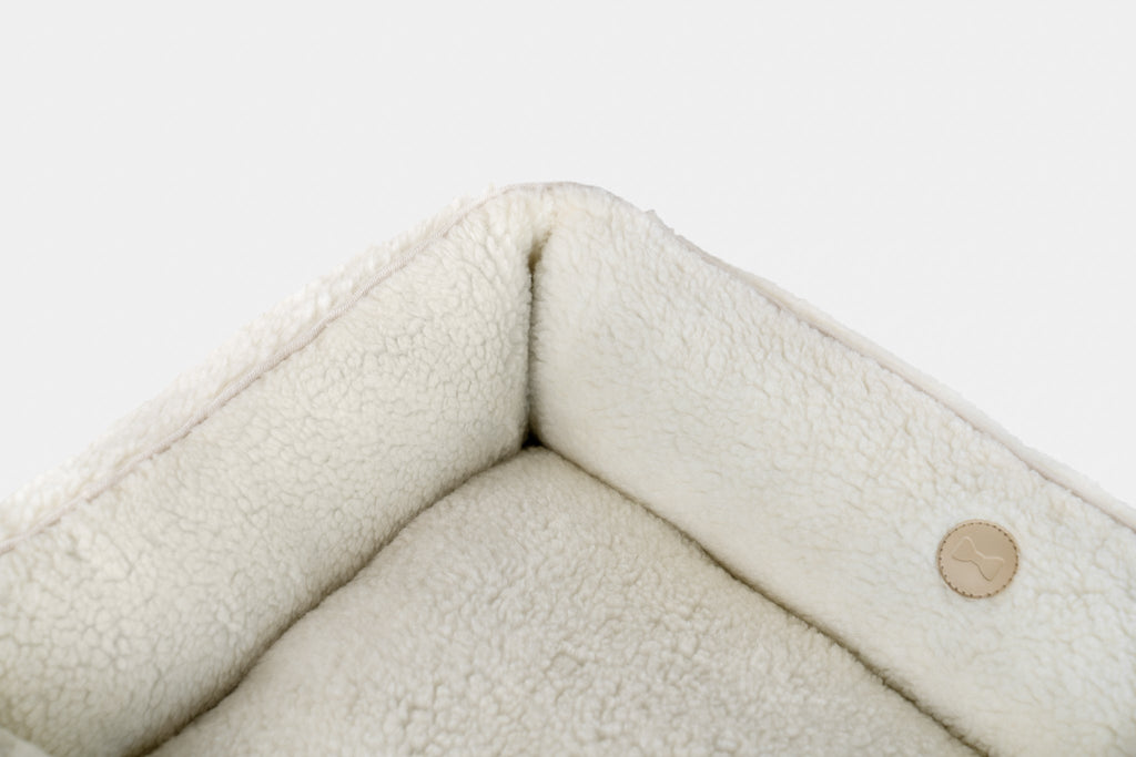 Chester & Lee - Furry Sleeper Dog Bed Beige