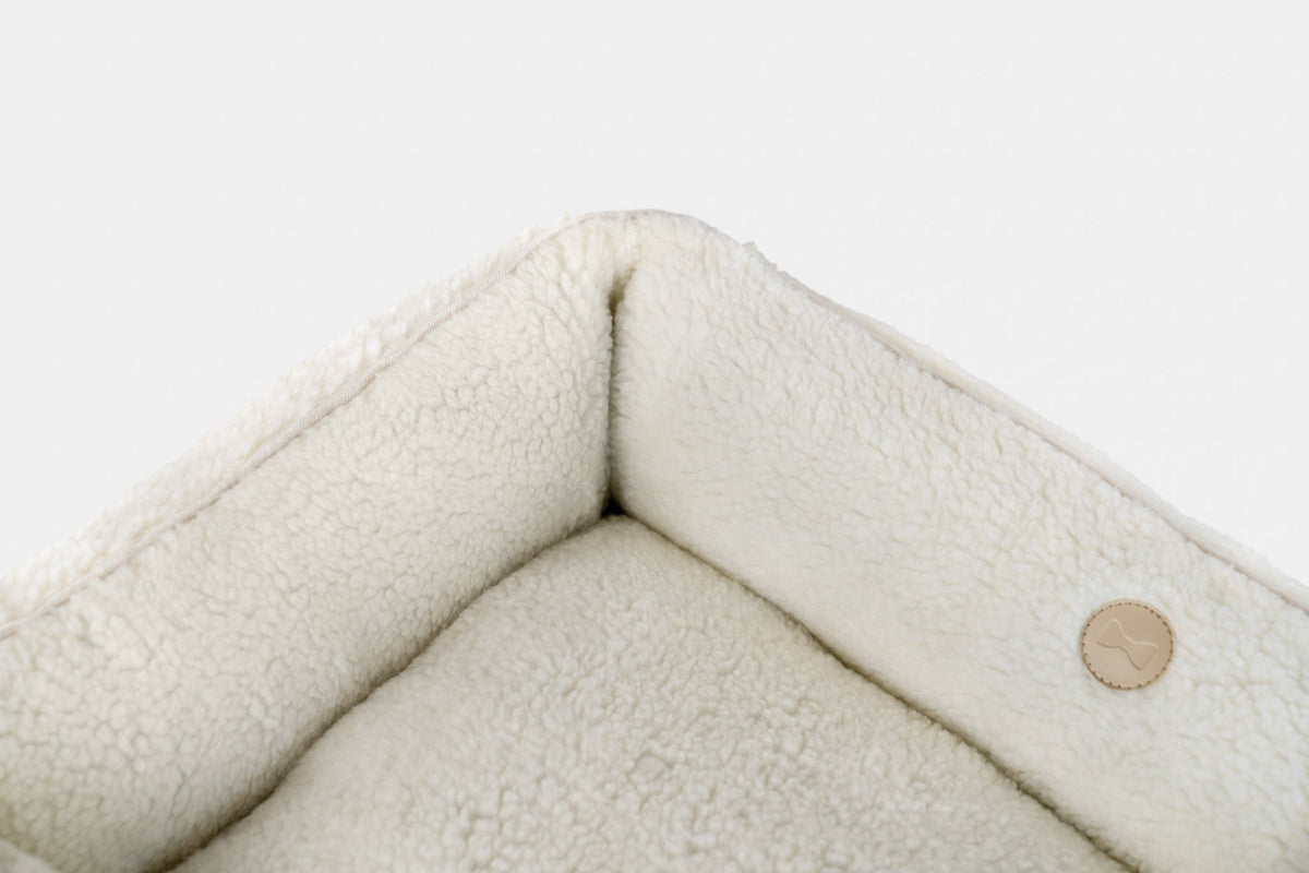 Chester & Lee - Furry Sleeper Dog Bed Beige