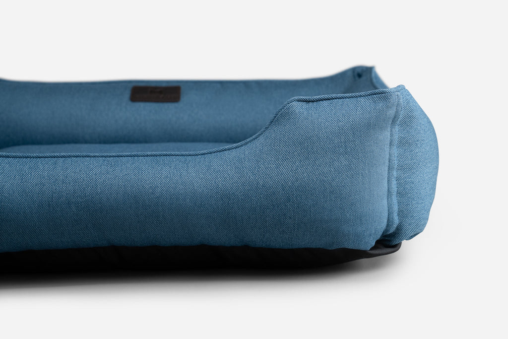Chester & Lee - Cotton Sleeper Dog Bed Denim