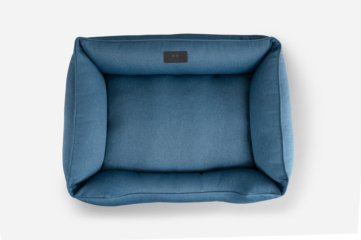 Chester & Lee - Cotton Sleeper Dog Bed Denim