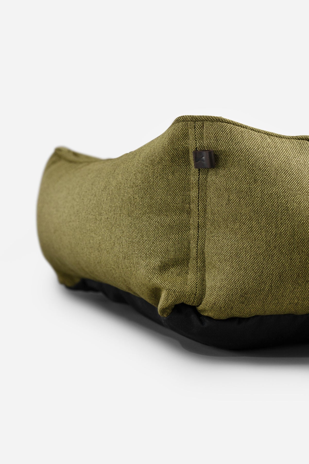 Chester & Lee - Cotton Sleeper Dog Bed Olive