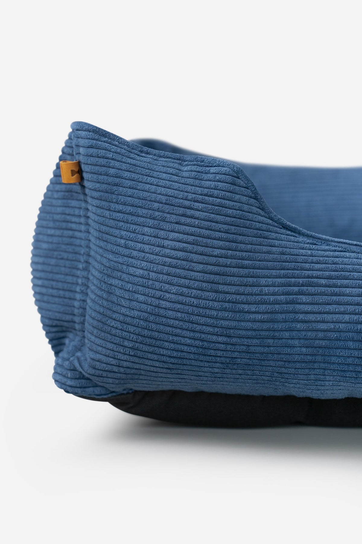 Chester & Lee - Fancy Corduroy Sleeper Dog Bed Blue